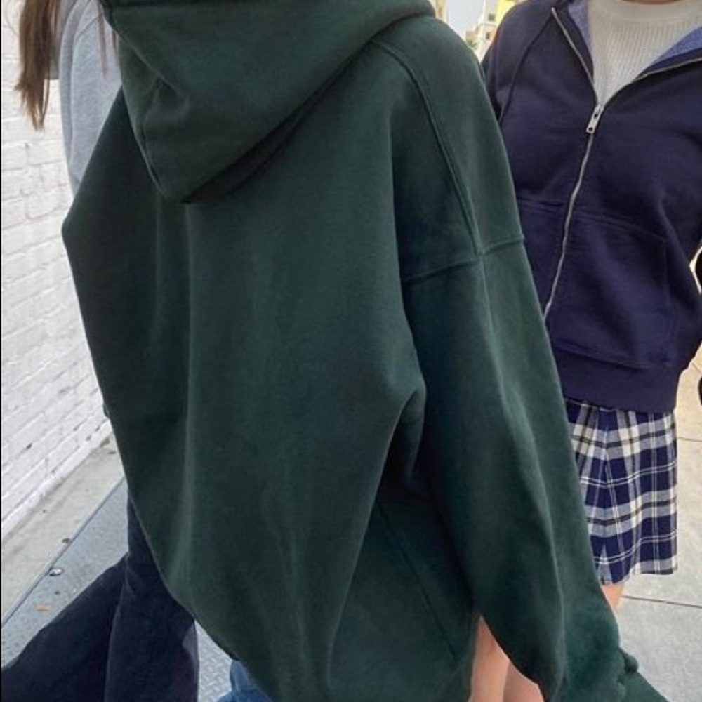 Green oversized pullover hoodie!!